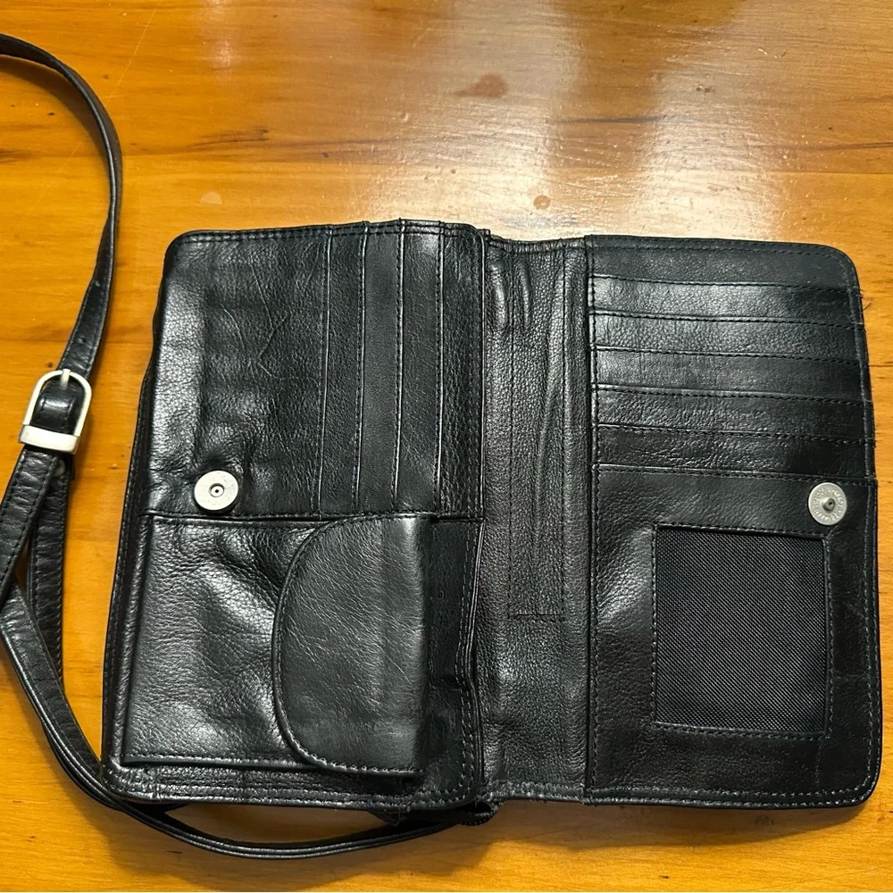Black Pebble Wilsons Leather Organizer Crossbody Purse Adjustable Shoulder Strap - Picture 4 of 12